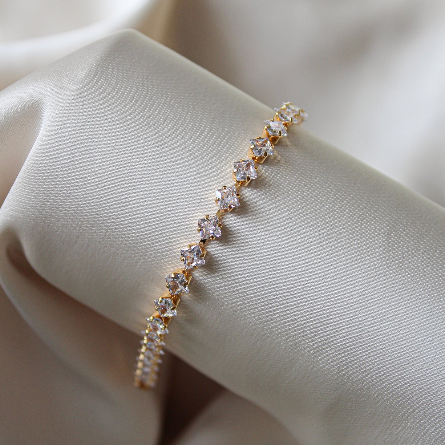 Siyara Tennis Bracelet