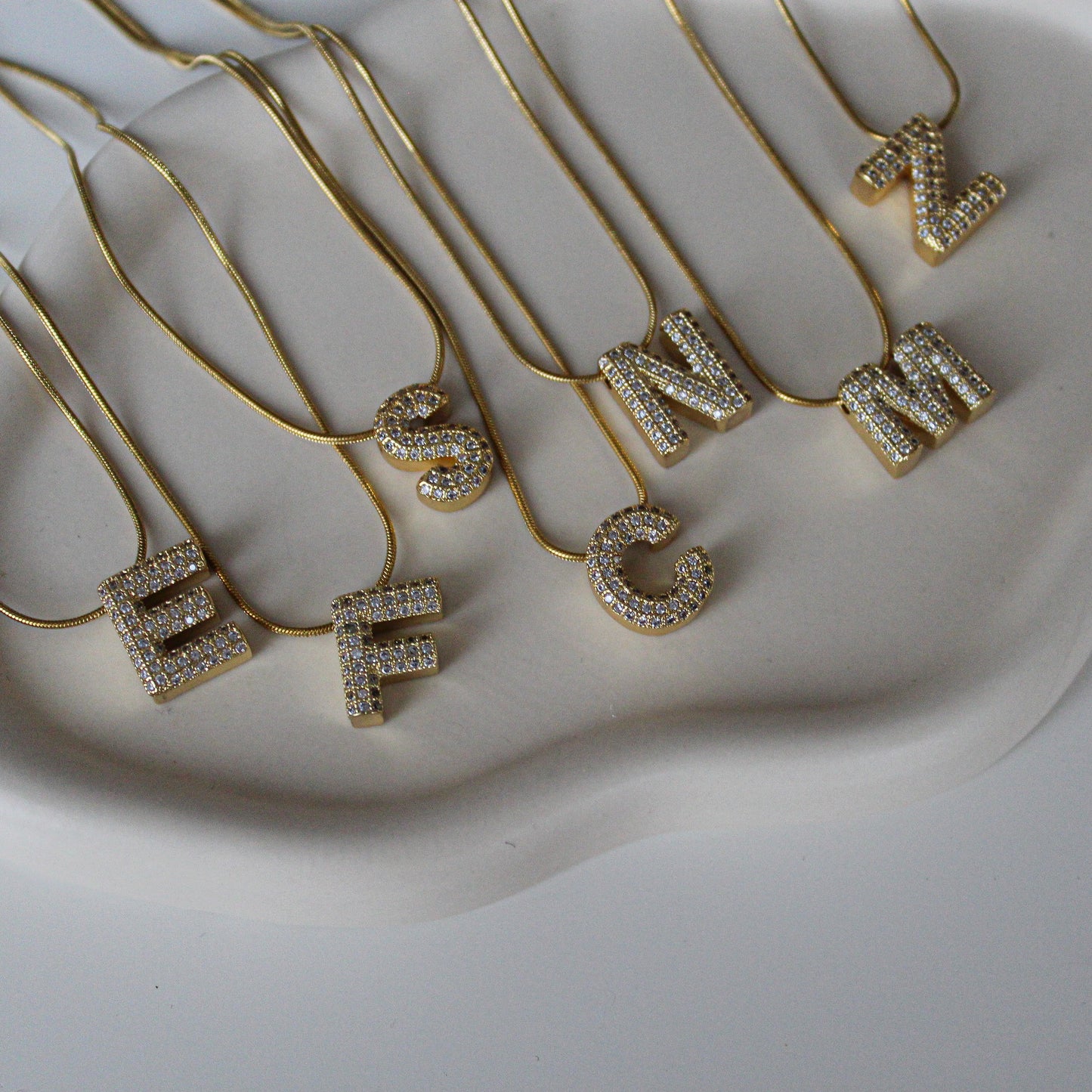 Collier Lettre Pierre Or