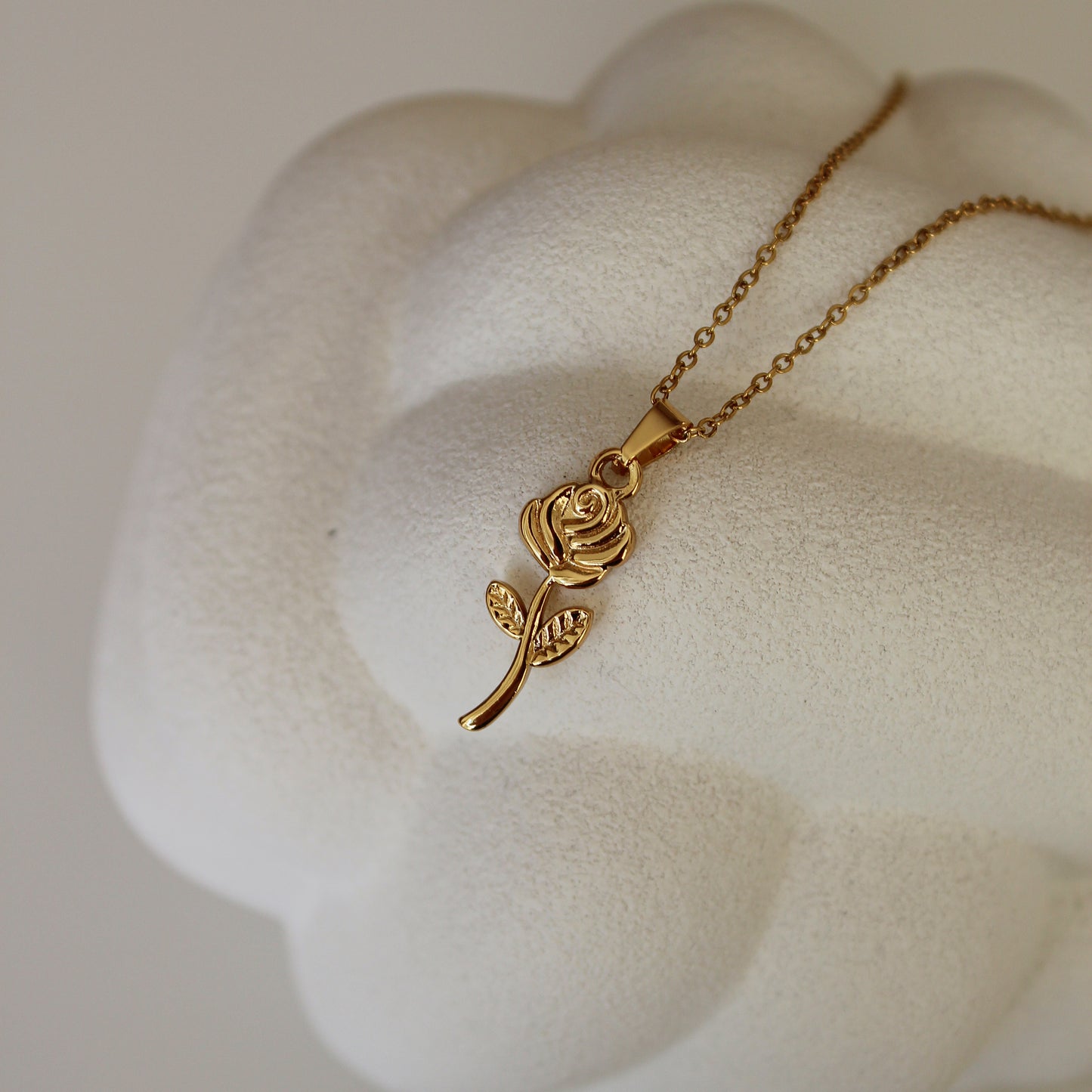 Collier Rose Fine