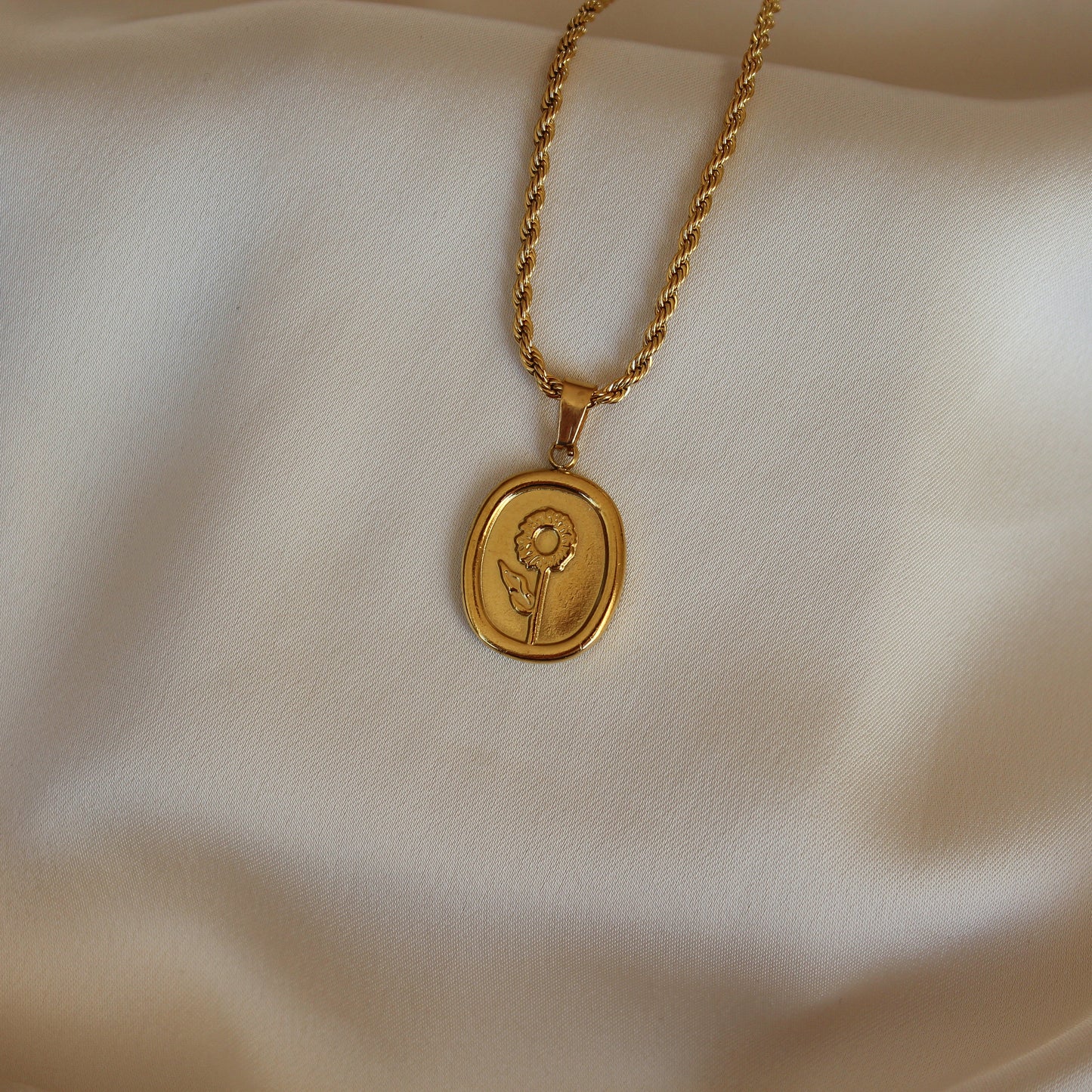 Collier Twist Rose
