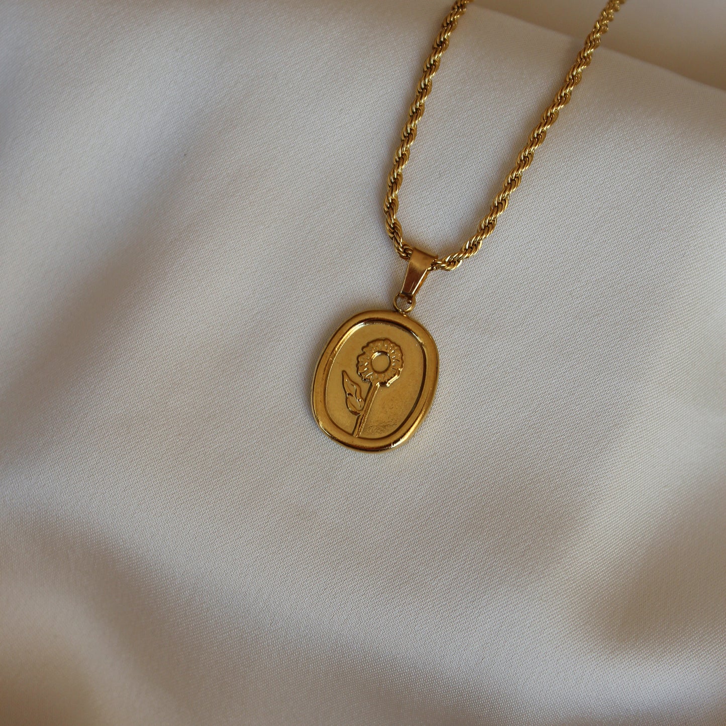 Collier Twist Rose
