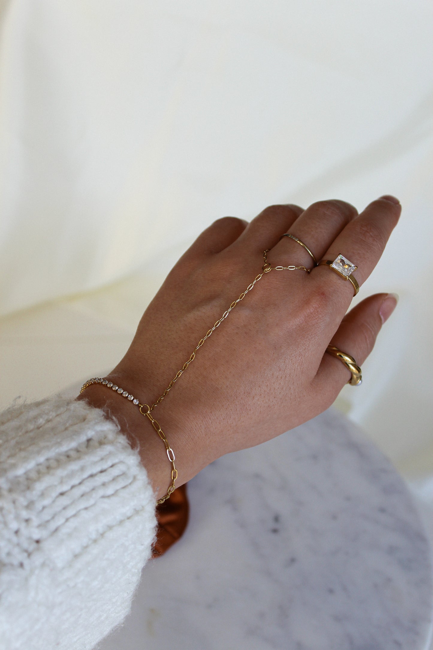 Shiny Handkette