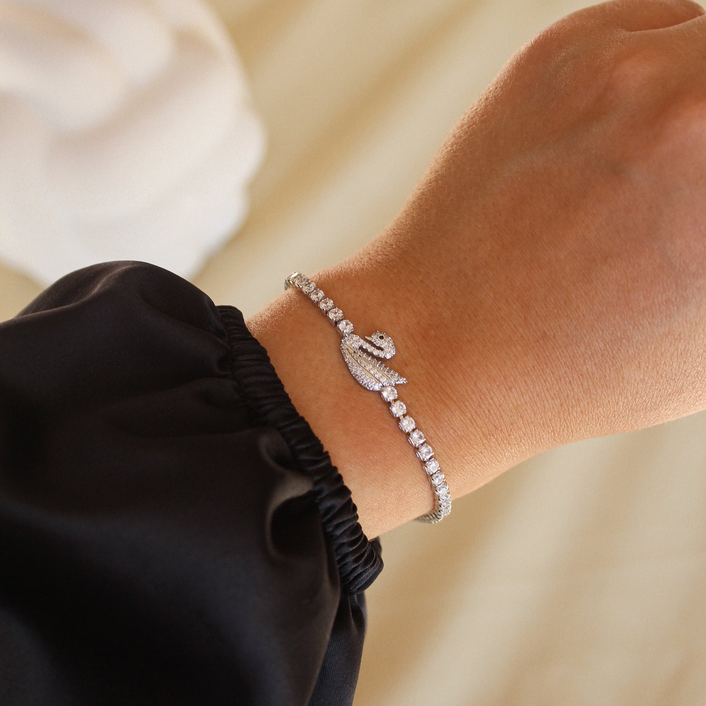 Swan Tennis Armband
