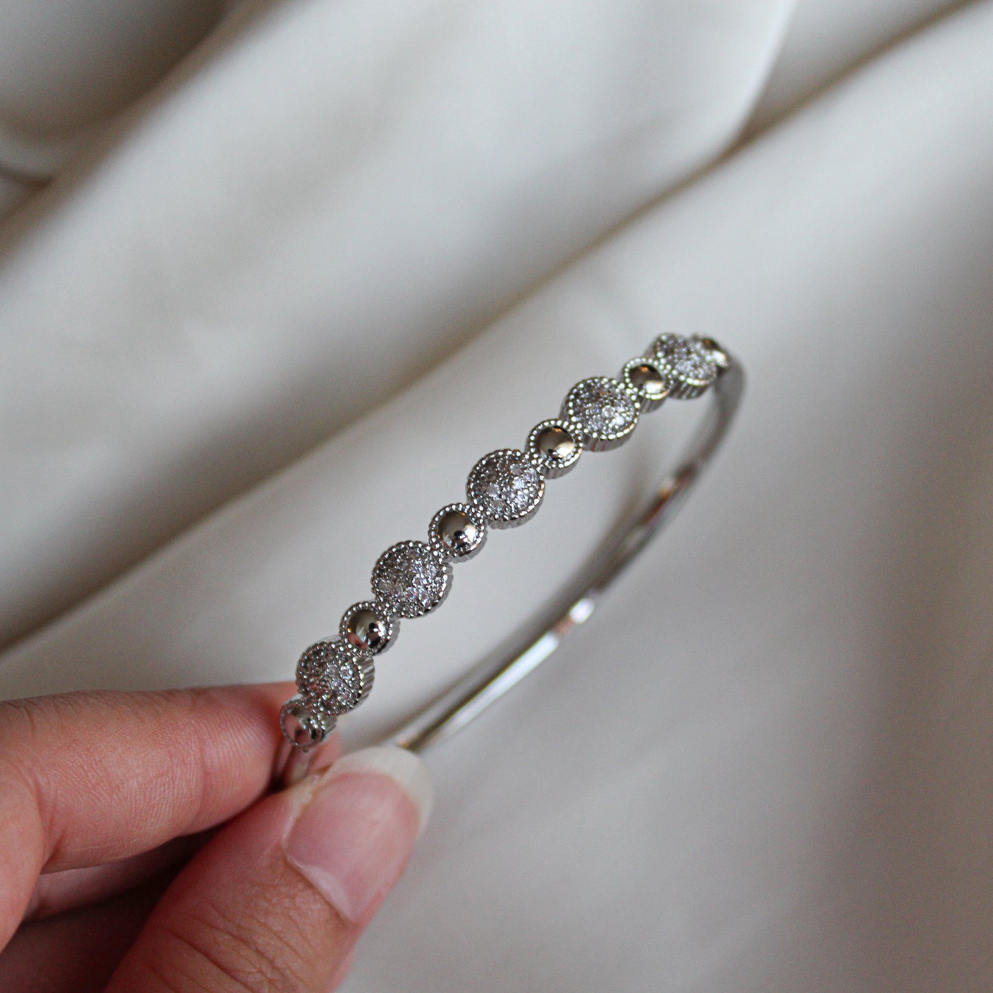 Eluana Bangle