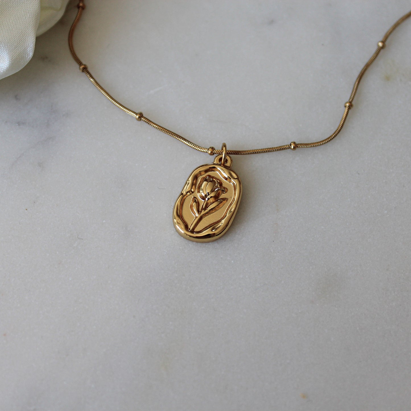 Rose Amulett Kette