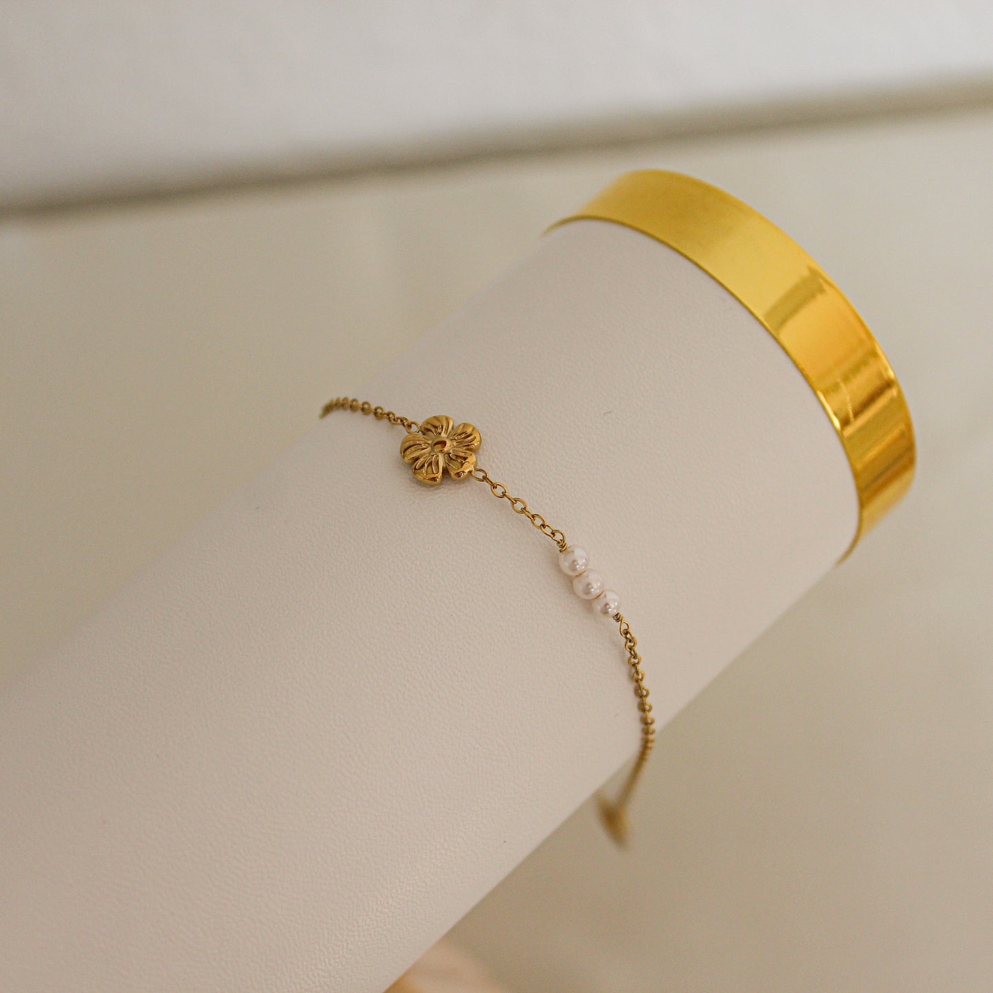 Bracelet de perles à fleur unique