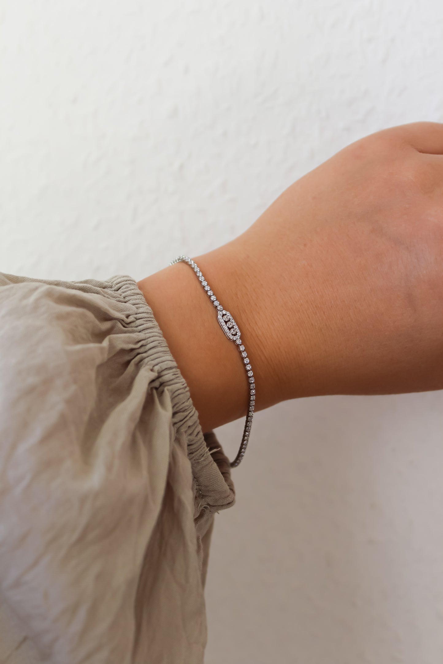 Amera VIP Armband