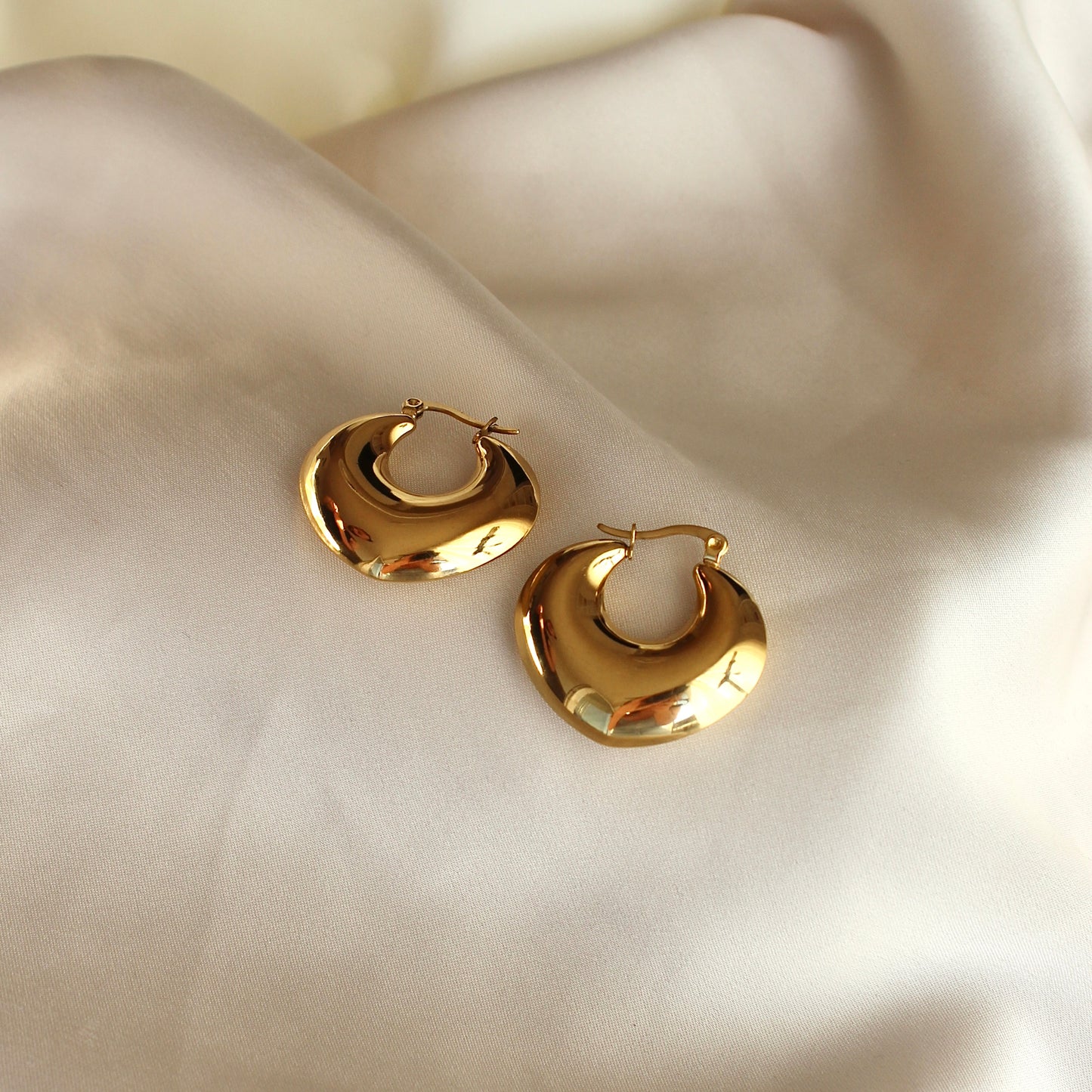 Lahela Chunky Hoops