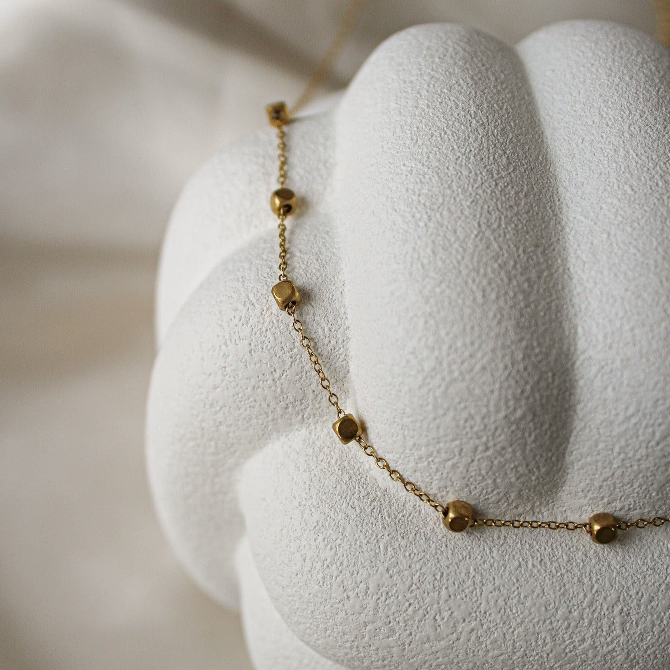 Simple Ball Kette