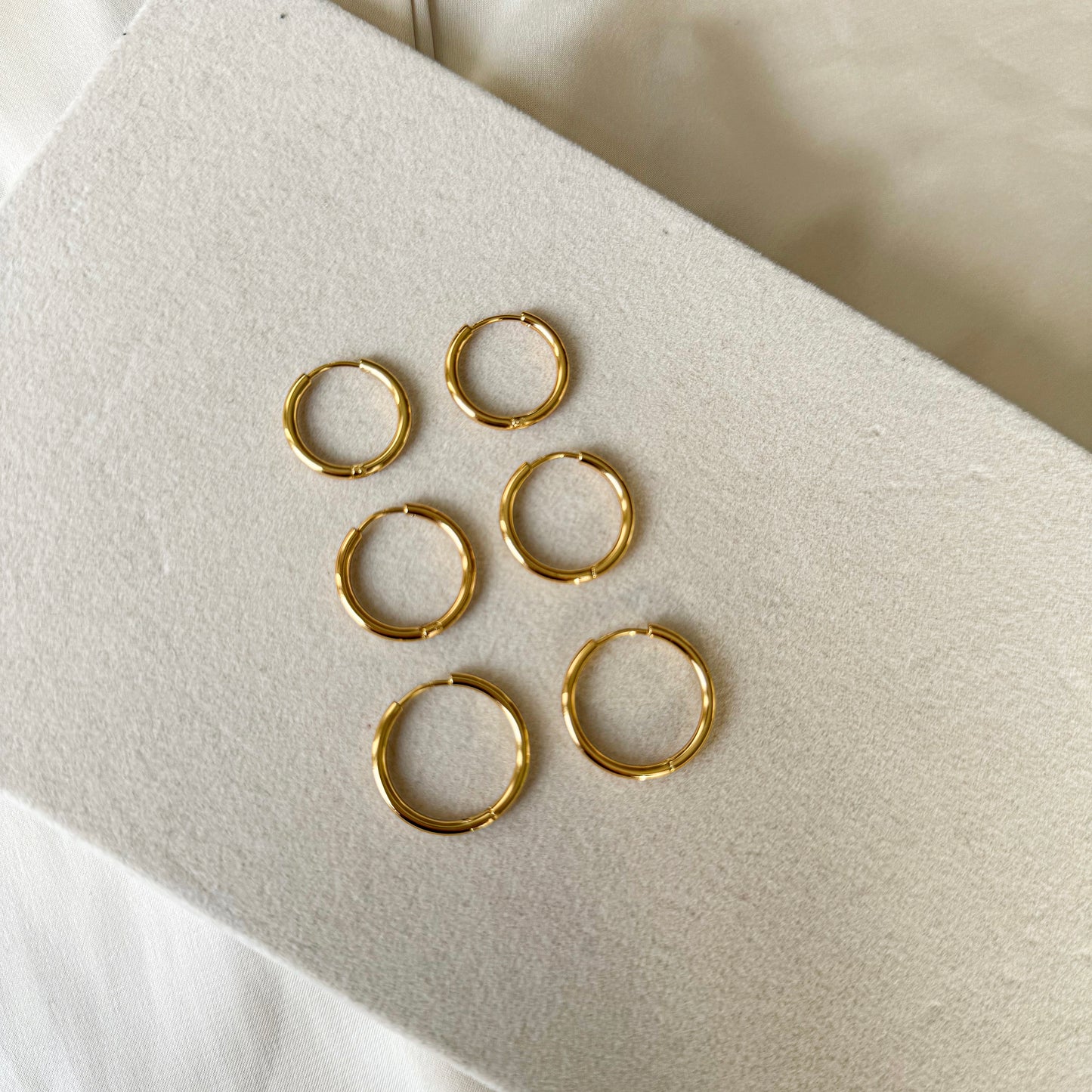 Bella Hoops