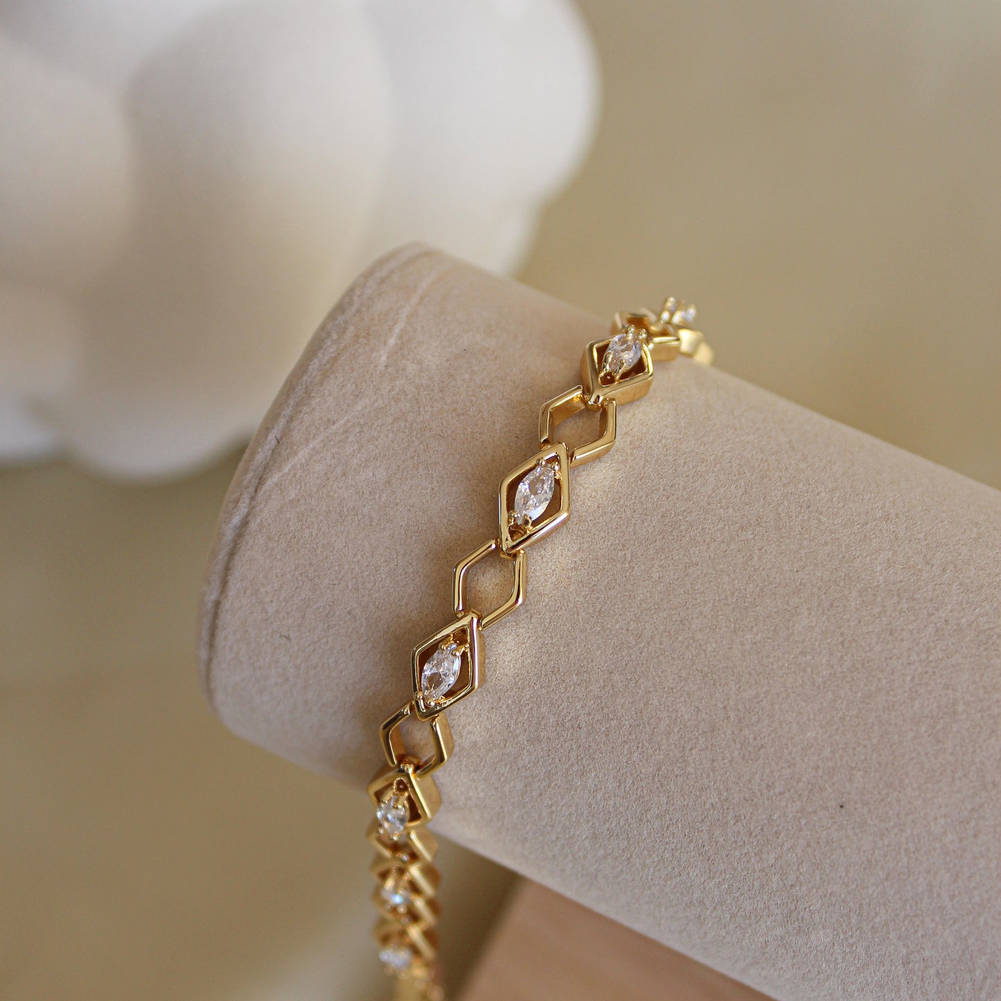 Konani Armband