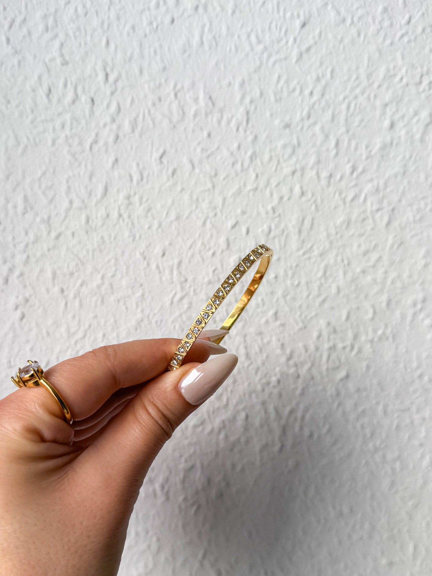 Triangle Stone Armreif