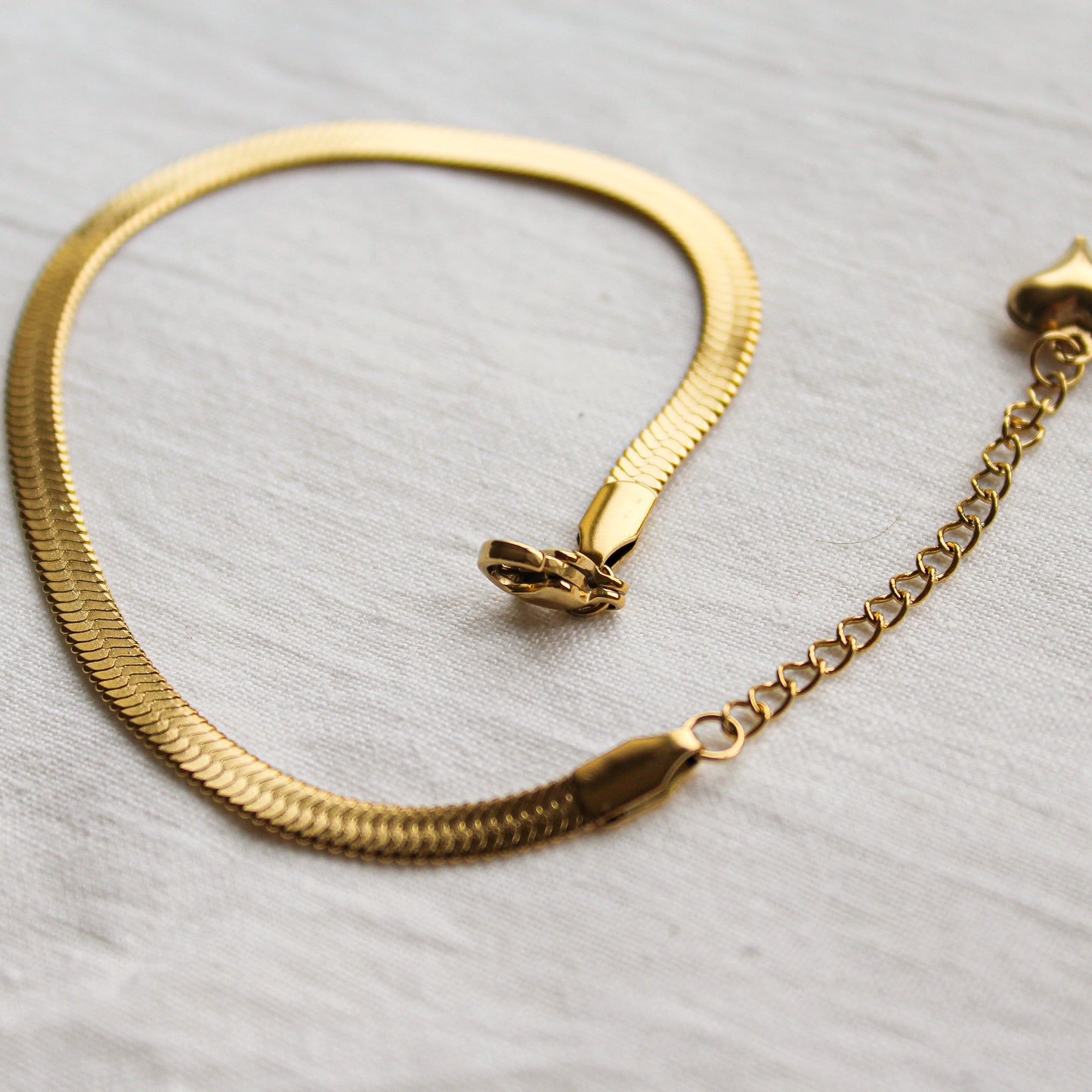 Gold Sleek Armband