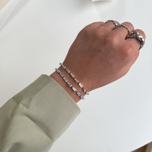 Apikalia Armband