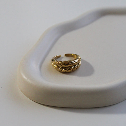 Halia Ring