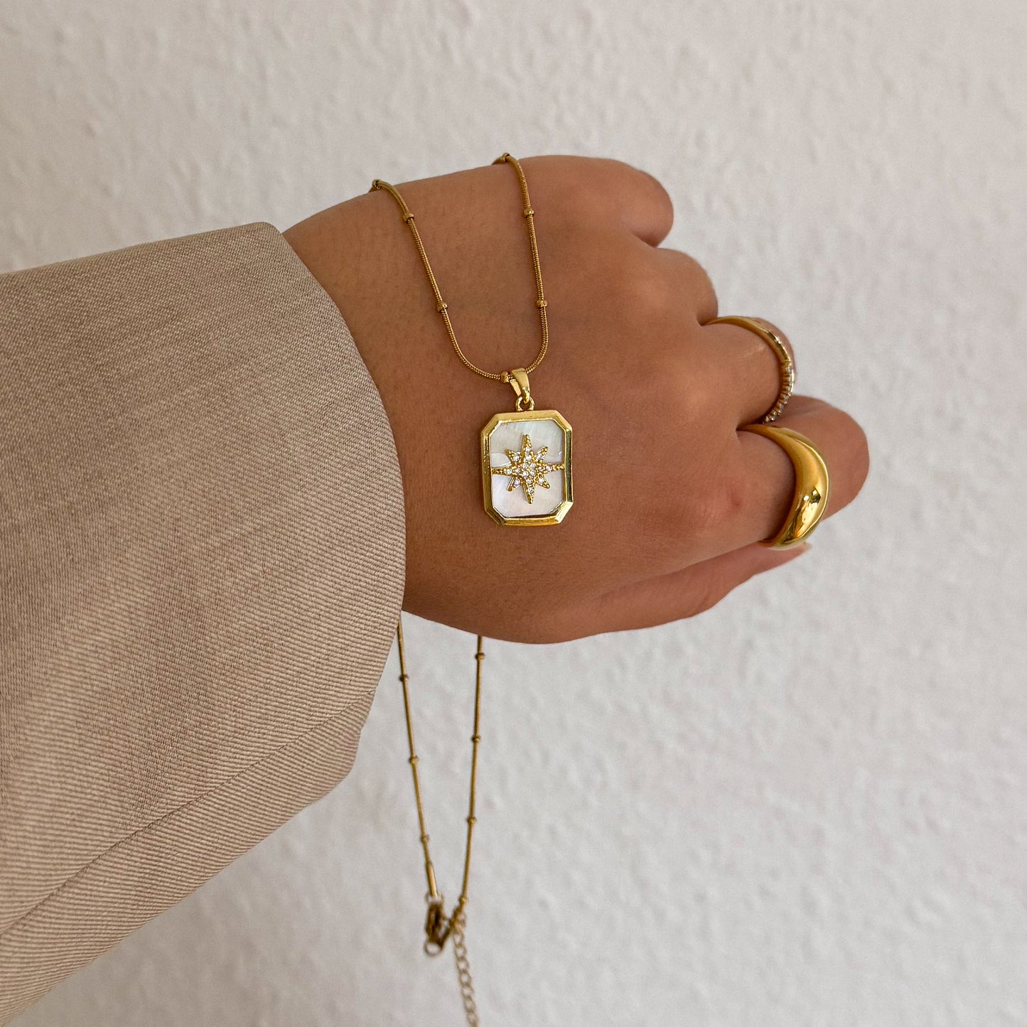 Star Medaillon Kette