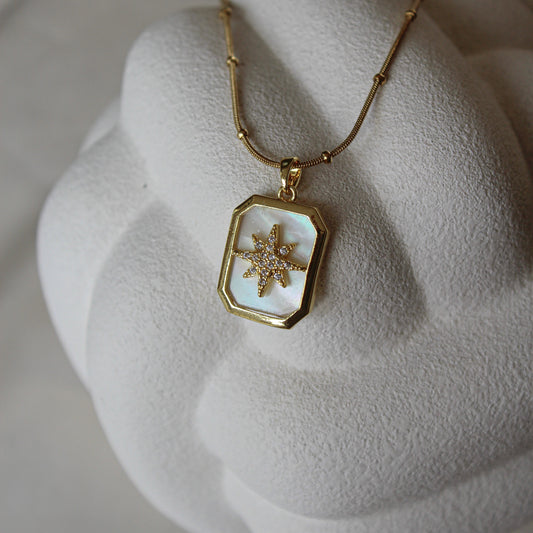 Star Medaillon Kette