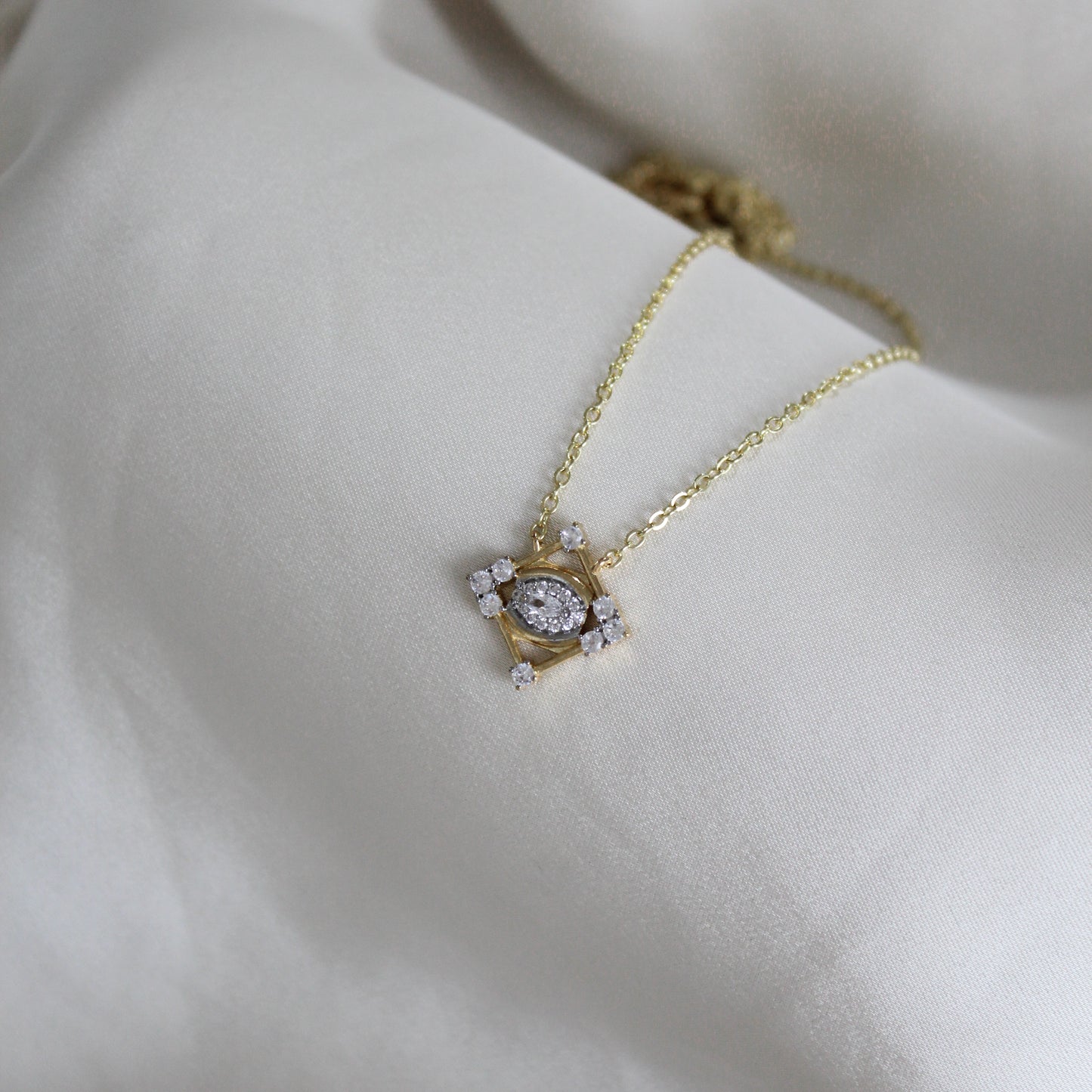 Evil Eye Diamond Kette