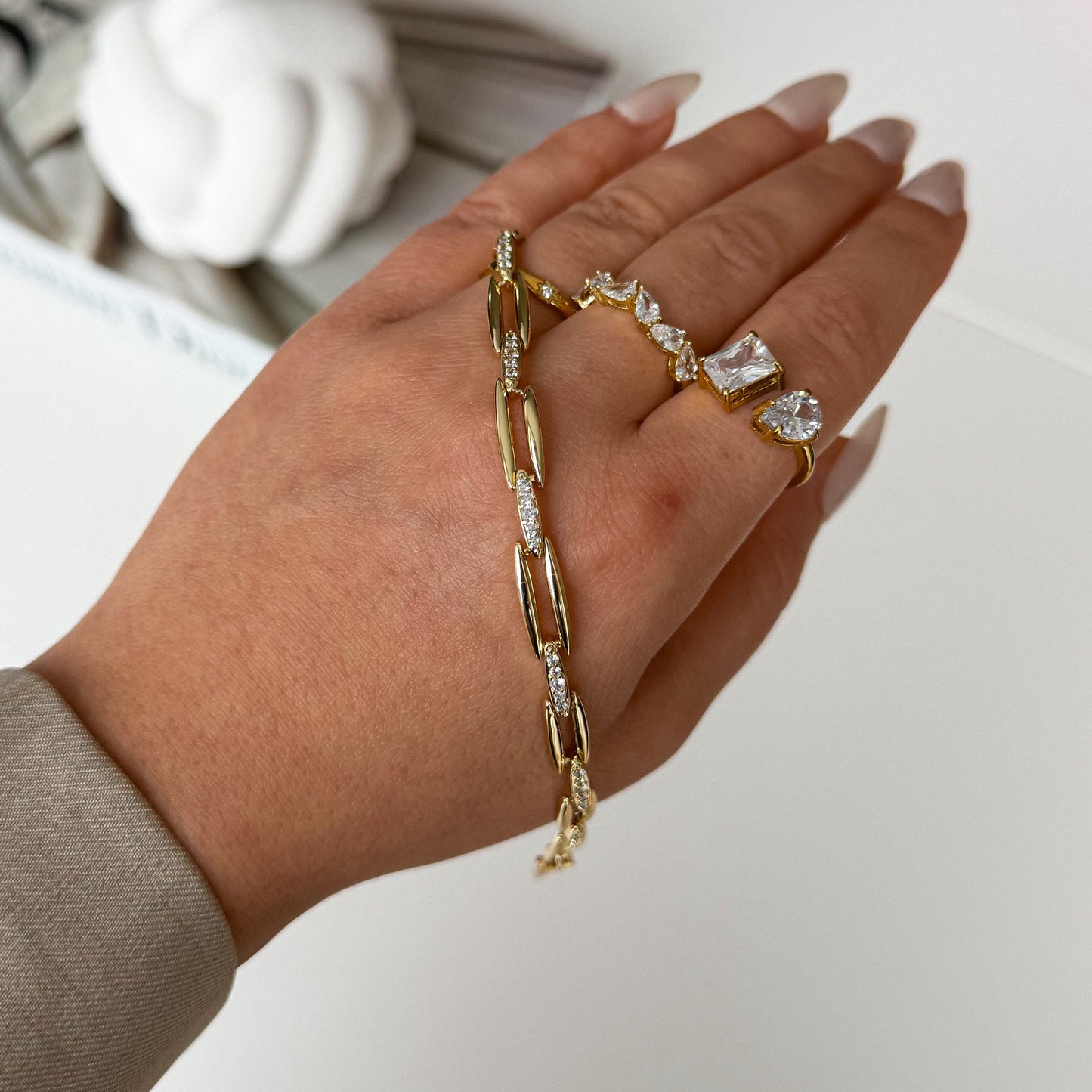 Efia VIP Armband