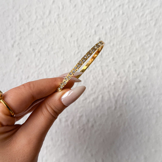 Triangle Stone Armreif