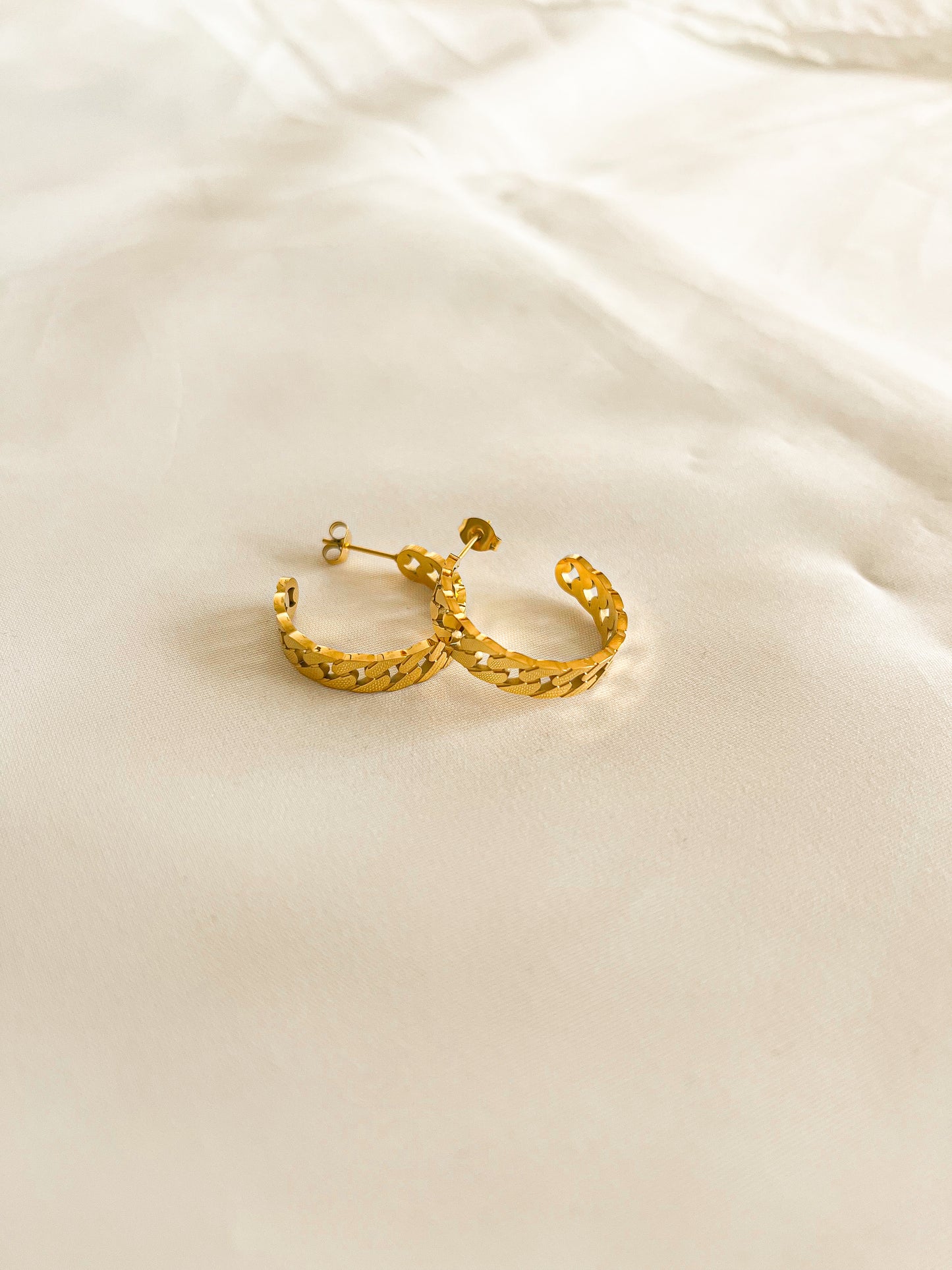 Lara earrings